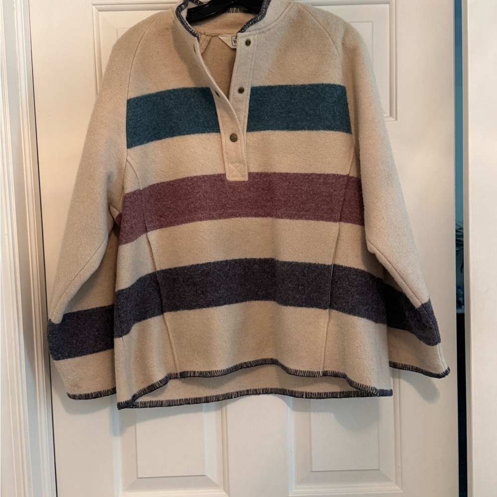 Woolrich Beige and Multicolor Striped Wonen’s Half Button Jacket Small
